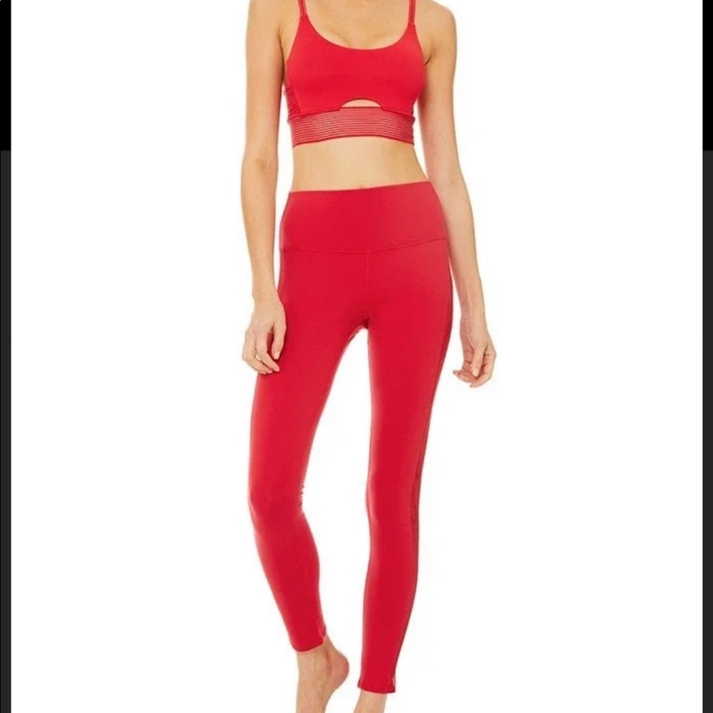 Alo Yoga Red Line Up Set